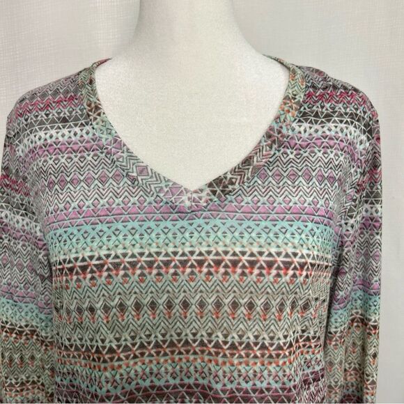 Prana Women’s Large Long Sleeve Top Aztec Vneck Lightweight Pink Green - Picture 3 of 9